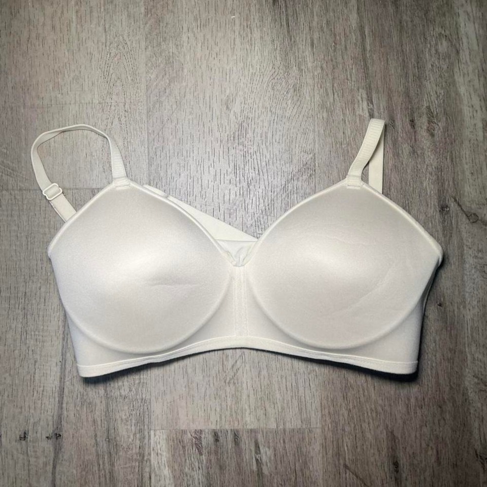 True‎ Kind White Wireless Bralette Soft Bra Size Small GUC